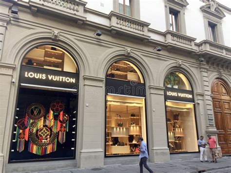 how much is louis vuitton in italy|Italy Louis Vuitton outlet.